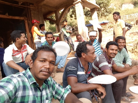 24. ବୁଜି ତିନ୍‌ବନ.